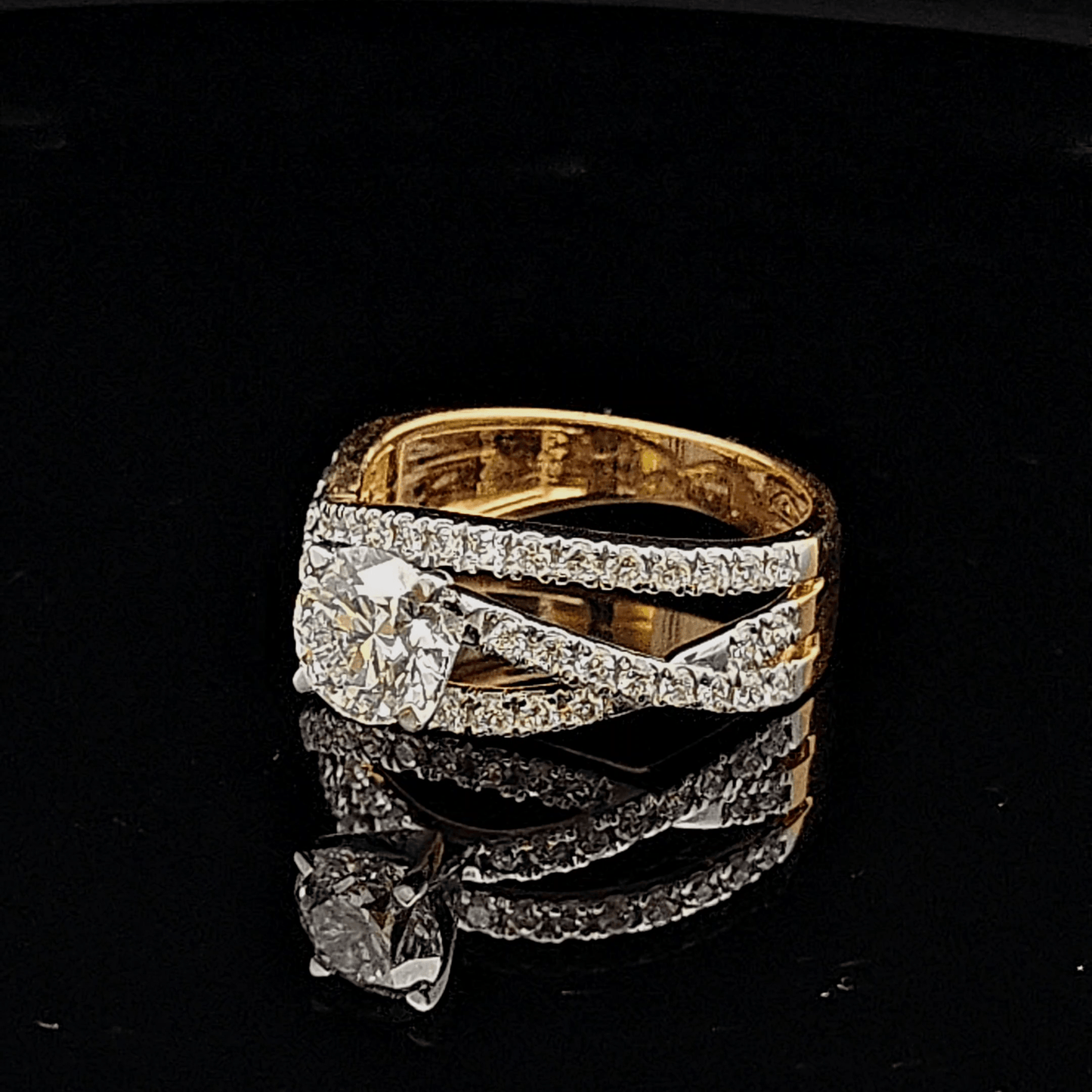 Round Cut Diamond Engagement Ring with Split Band