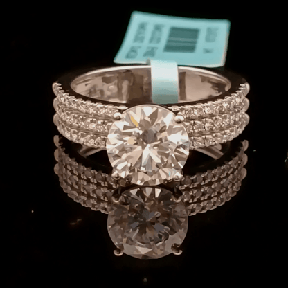 2CT SOLITAIRE  DIAMOND RING