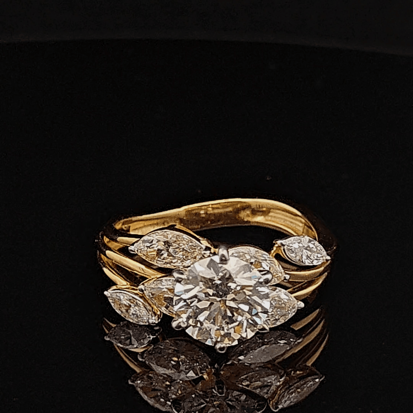 Round Solitaire Diamond Leaf Accent Ring