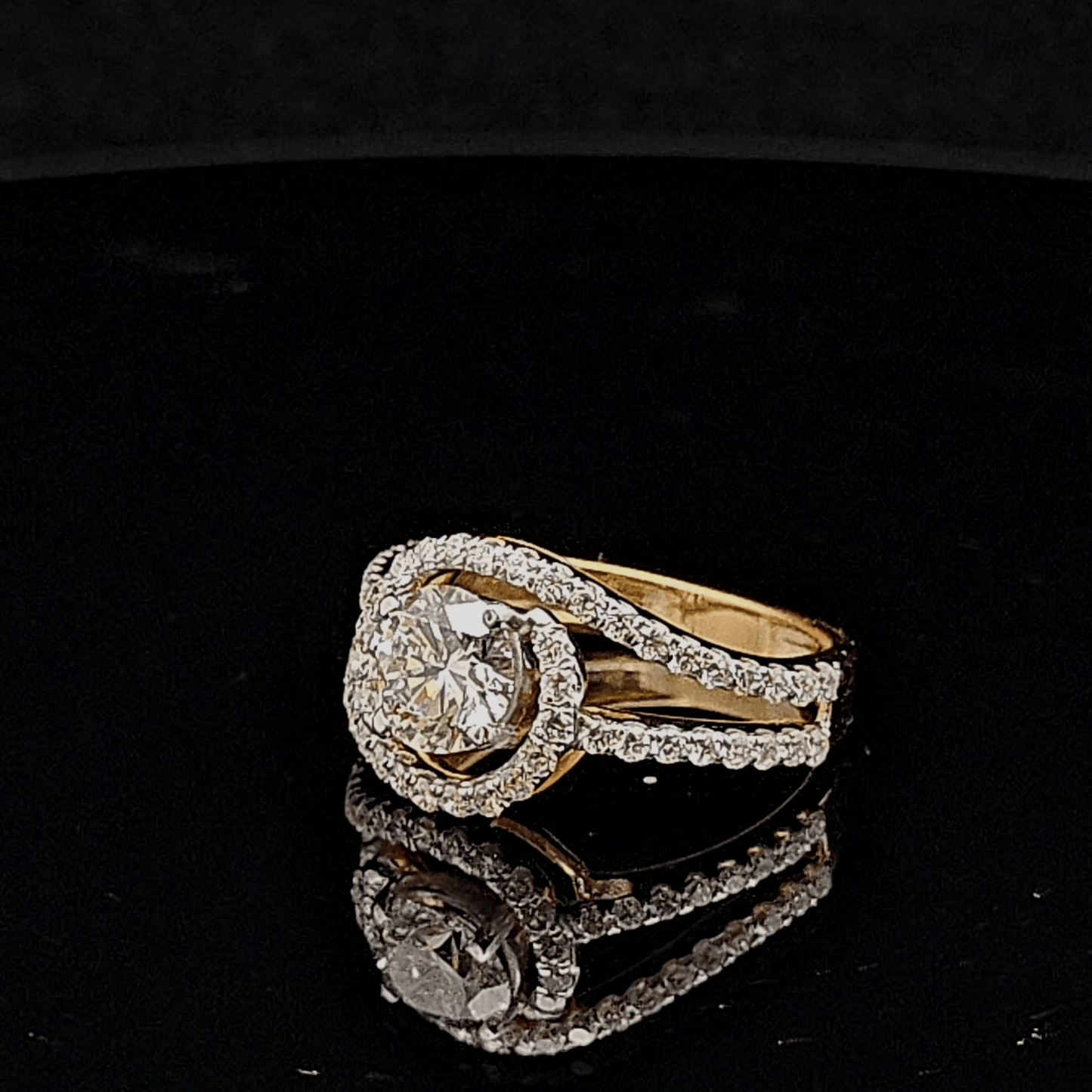 Round Cut Halo Diamond Engagement Ring with Split Pavé Band