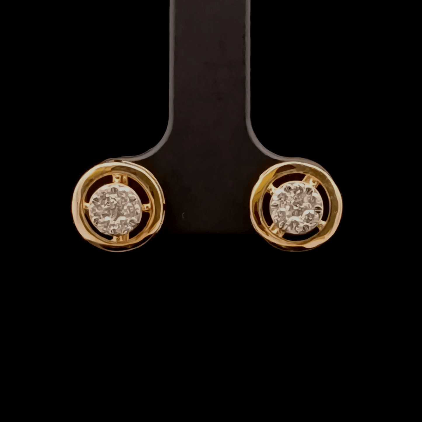 Classic Solitaire Look Diamond Studs