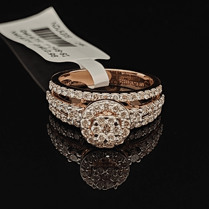 Luxury Round Diamond Cluster Ring