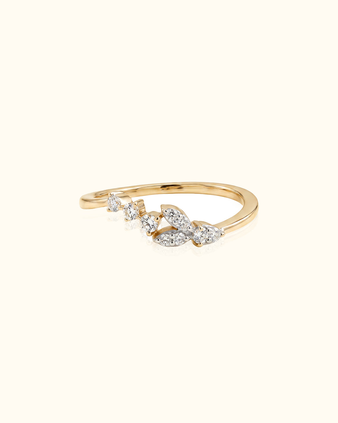 Nature-Inspired Diamond Leaf Ring in Yellow Gold