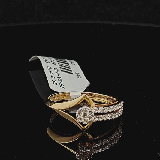 Elegant Pavé Diamond Everyday Ring
